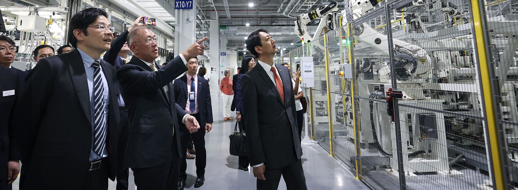 Pmo Dpm Lawrence Wong At The Grand Opening Ceremony Of The Hyundai